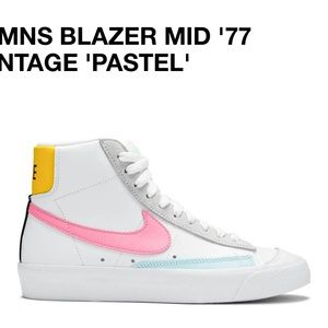 Nike Blazer Mid 77 Vintage sneakers, 7.5 Women’s